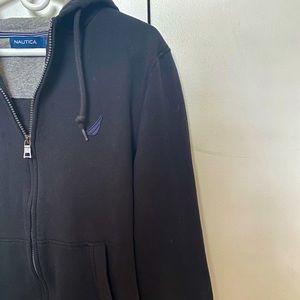 Medium sized men’s Nautica zip up jacket.